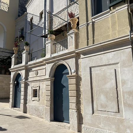 Intra Moenia Panzió Bisceglie Kültér fotó